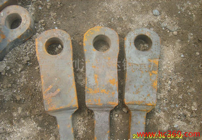 山東*的破碎機錘頭---鍛打方塊